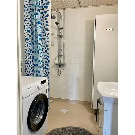 Kotikolmio Clement להטי